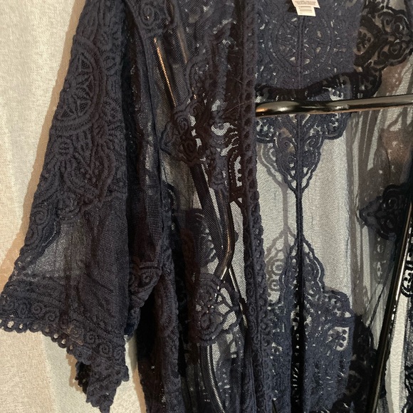 Gorgeous sheer lace blue Boho style wrap/cover up - Picture 3 of 4